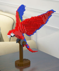 Macaw - Scarlet Flying - Macaw